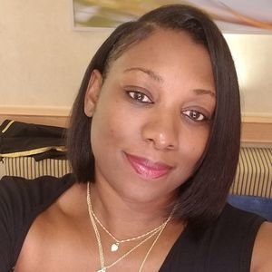 Meet your Posher, Zaneta